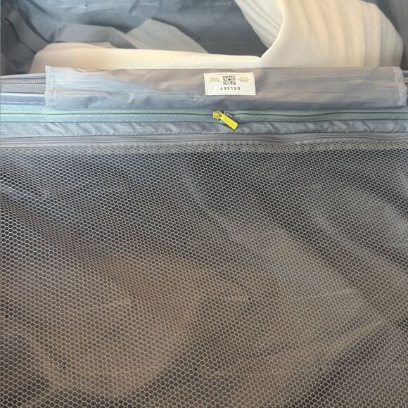 Delsey Paris Shadow 5.0 Spinner Luggage 27 Large Trunk HardShell Suitcase TSA - Picture 9 of 16